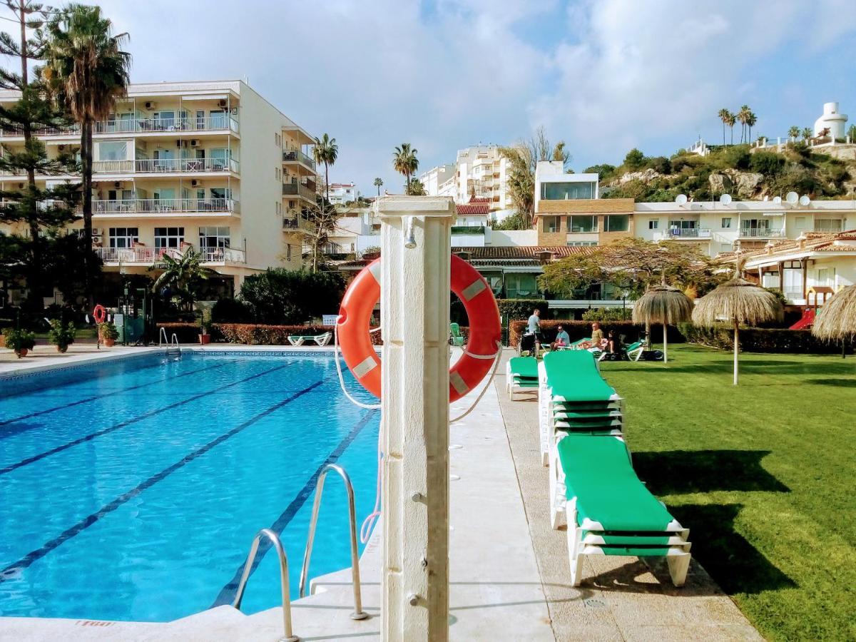 Apartamentos Caravane Торемолинос Екстериор снимка